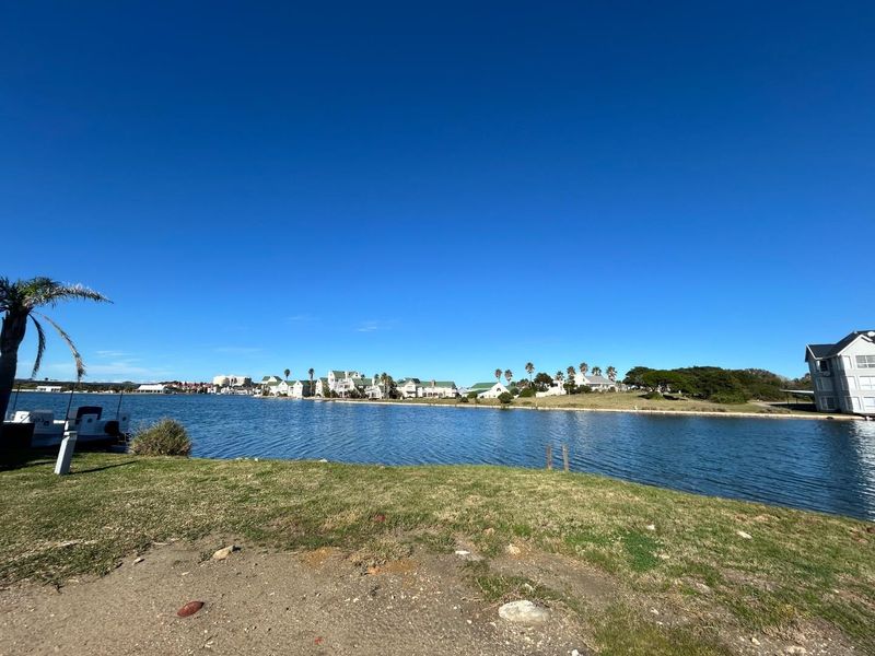 Prestigious Waterfront Stand in Marina Martinique - Photo 4