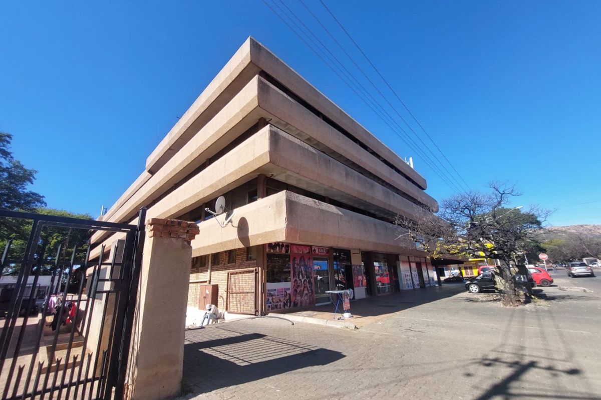 Multi-tenanted Commercial Building in Main Street - Photo 3