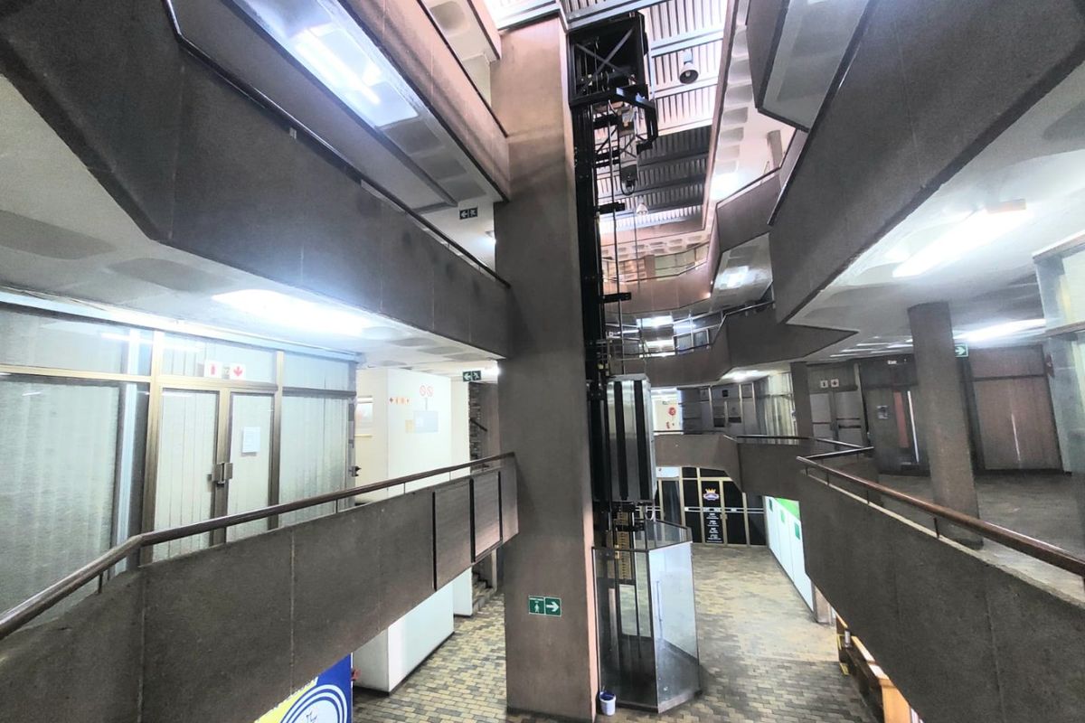 Multi-tenanted Commercial Building in Main Street - Photo 5