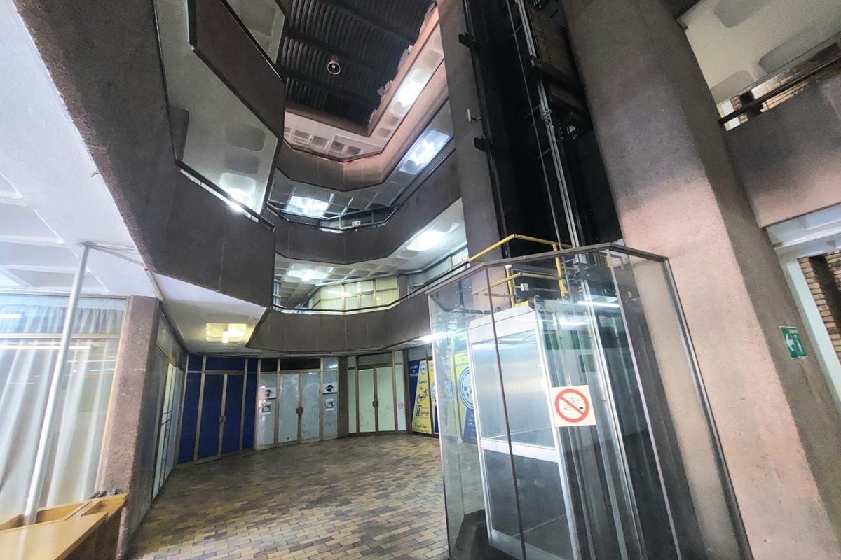 Multi-tenanted Commercial Building in Main Street - Photo 4