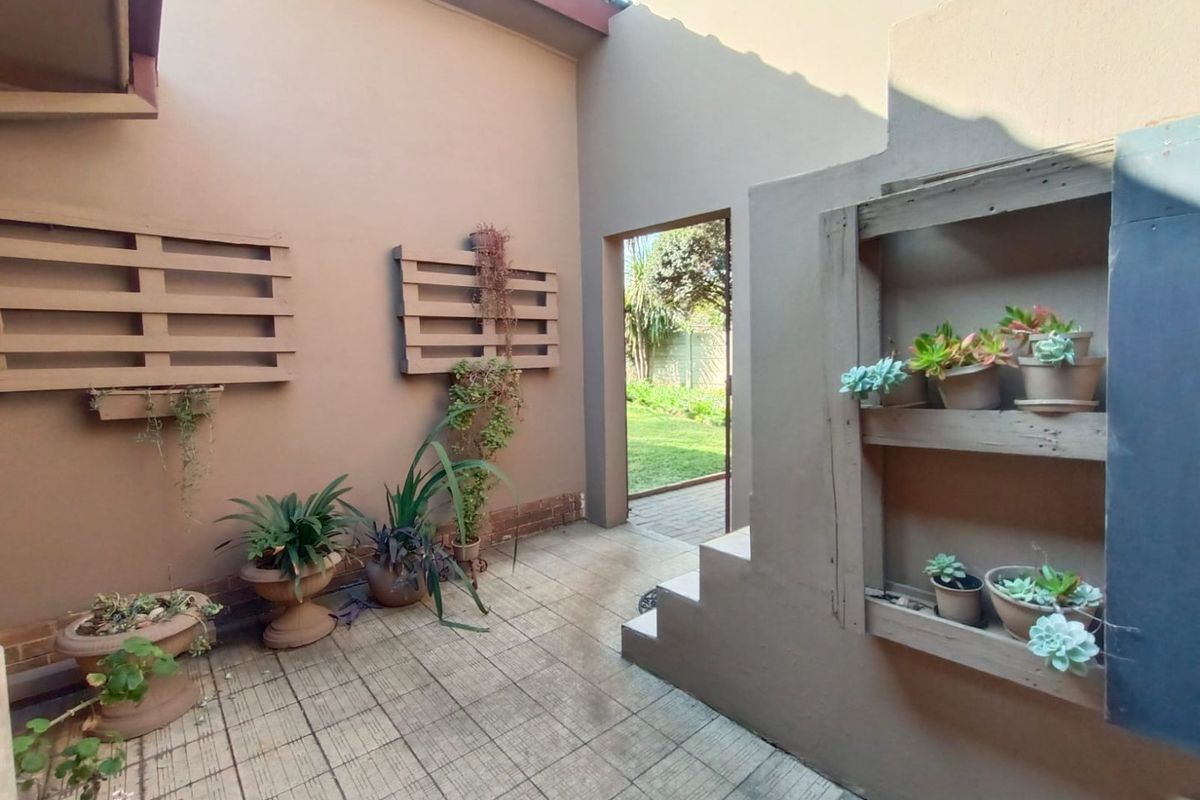 !Warm Colouring and Exciting! - Photo 5