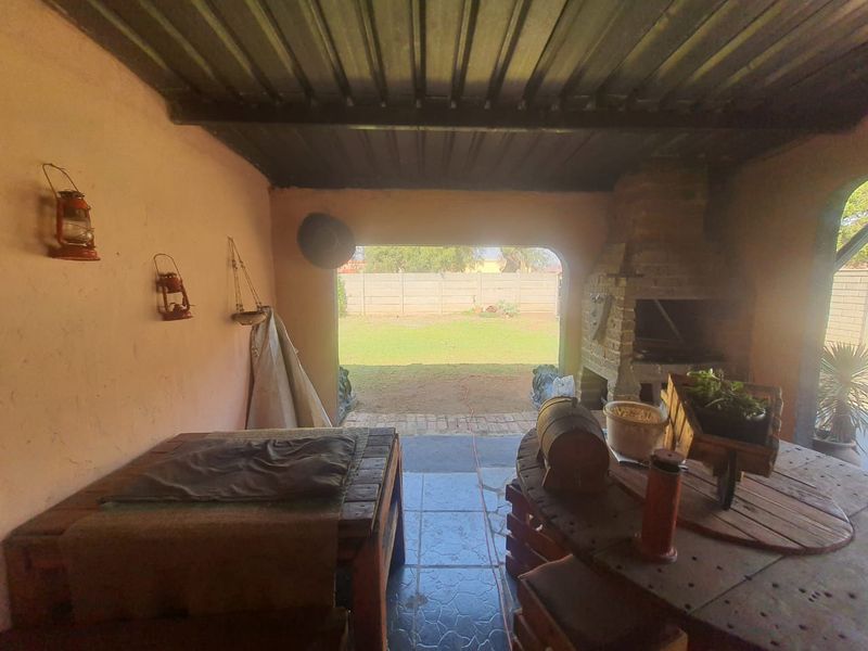 Semi Home Property Up Sale. - Photo 10