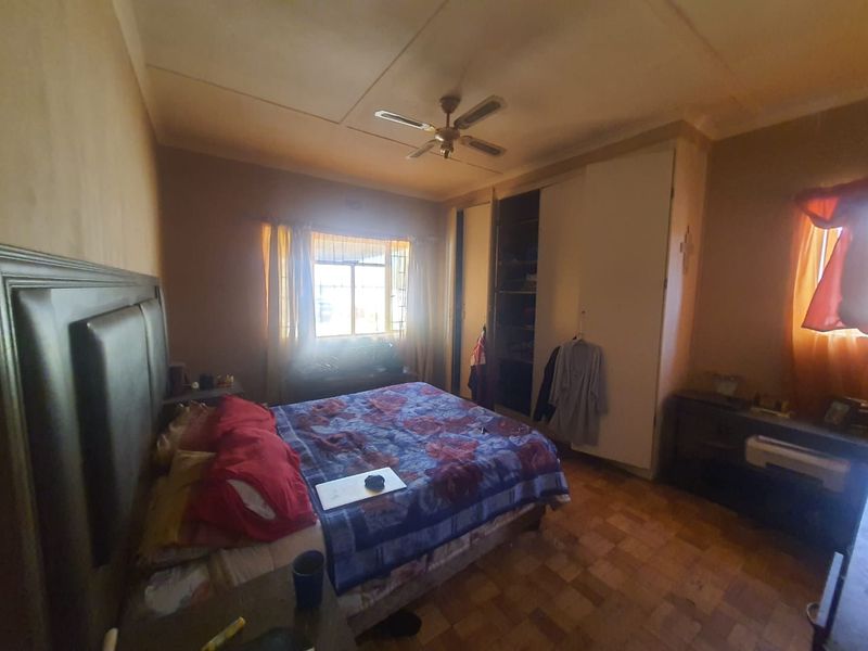 Semi Home Property Up Sale. - Photo 7