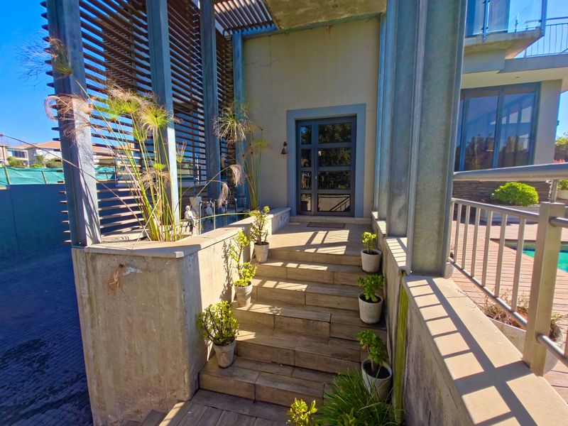 Modern Masterpiece in Bankenveld – 5 Bedroom Architectural Stunner with Pool & Designer Finishes - Photo 8