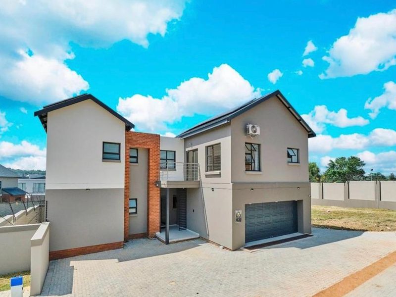 Welcome to a Rare Opportunity on Bryanston Drive - Photo 3