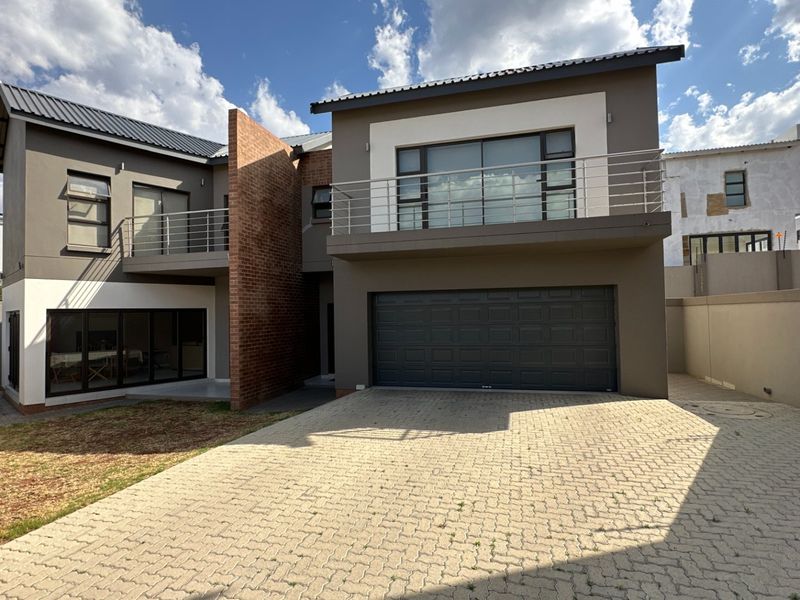 Welcome to a Rare Opportunity on Bryanston Drive - Photo 4