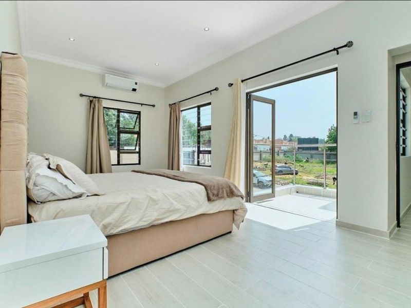 Welcome to a Rare Opportunity on Bryanston Drive - Photo 10
