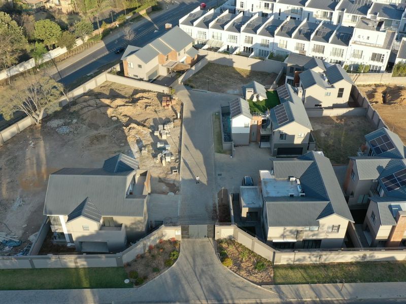 Welcome to a Rare Opportunity on Bryanston Drive - Photo 7