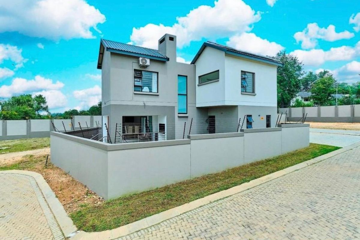 Welcome to a Rare Opportunity on Bryanston Drive - Photo 2