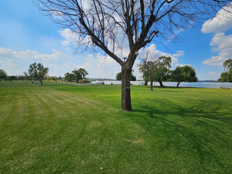 Beautiful Home for Sale in Secured Estate – Vanderbijlpark - Photo 4