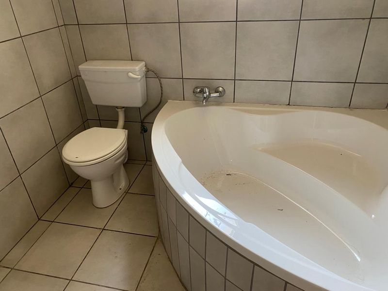 Charming 2-Bedroom Home Near Laerskool Brakpan-Oos TO LET - Photo 8