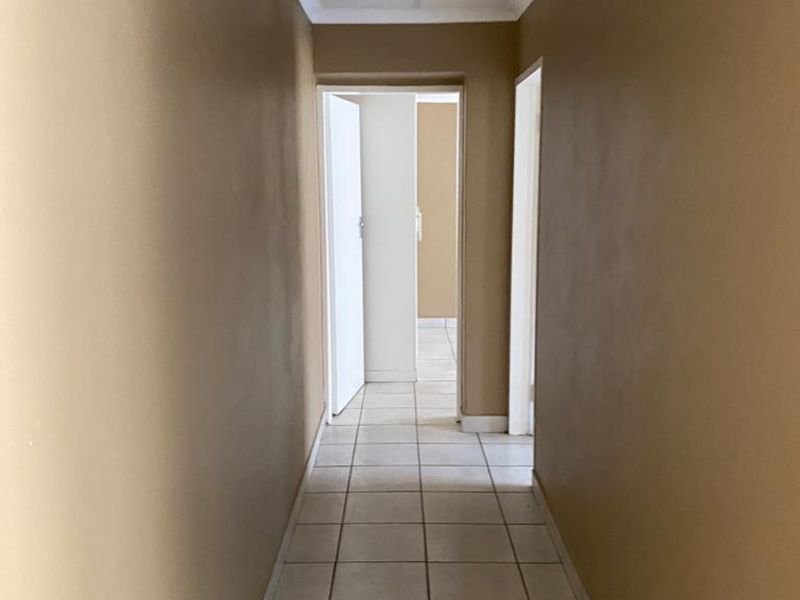 Charming 2-Bedroom Home Near Laerskool Brakpan-Oos TO LET - Photo 6