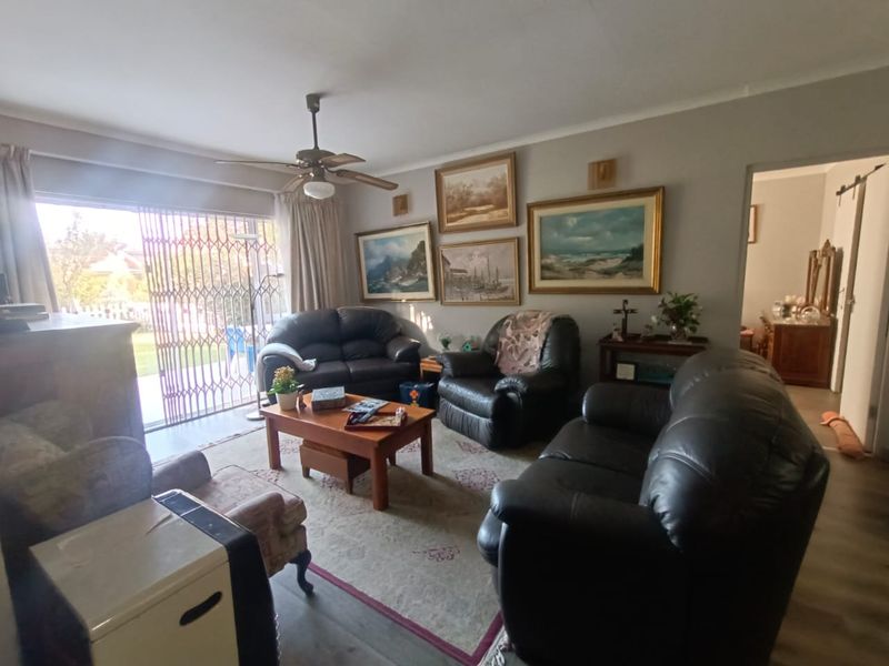 Perfect Price! Grow old in Style!  Proper and Safe Area! - Photo 3