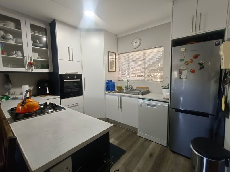 Perfect Price! Grow old in Style!  Proper and Safe Area! - Photo 4