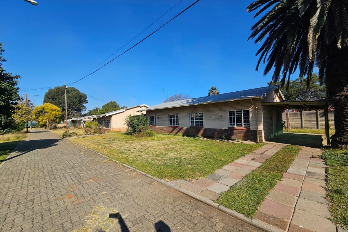 Sole Mandate - Beautiful Retirement Village Homes for Sale – Life Rights Option - Photo 3