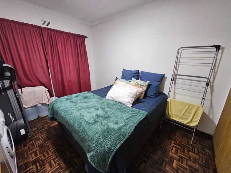 Beautiful 4-Bedroom House for Sale in Vaalpark! - Photo 7