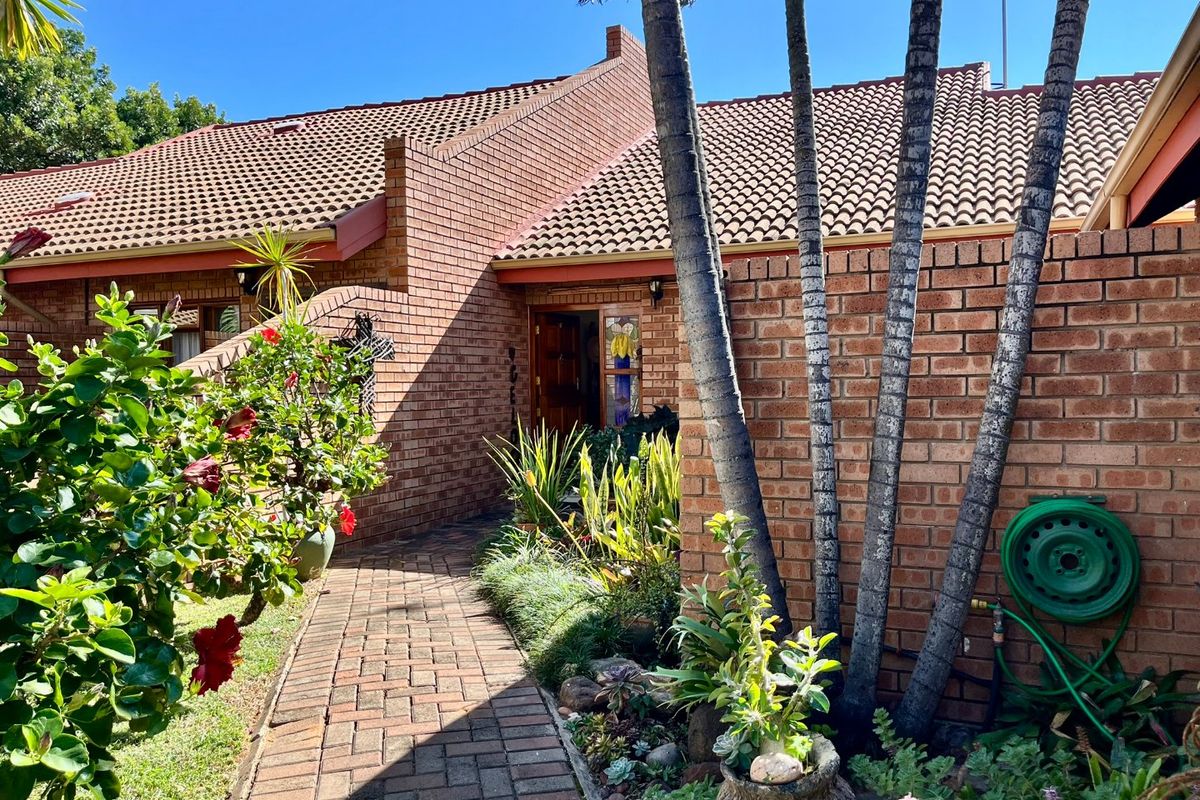 Beautiful property for sale in secure complex within Bela Bela - Photo 3