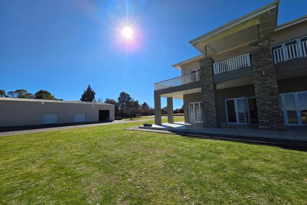 EXCLUSIVE PROPERTY AT THE VAAL DAM - Photo 2