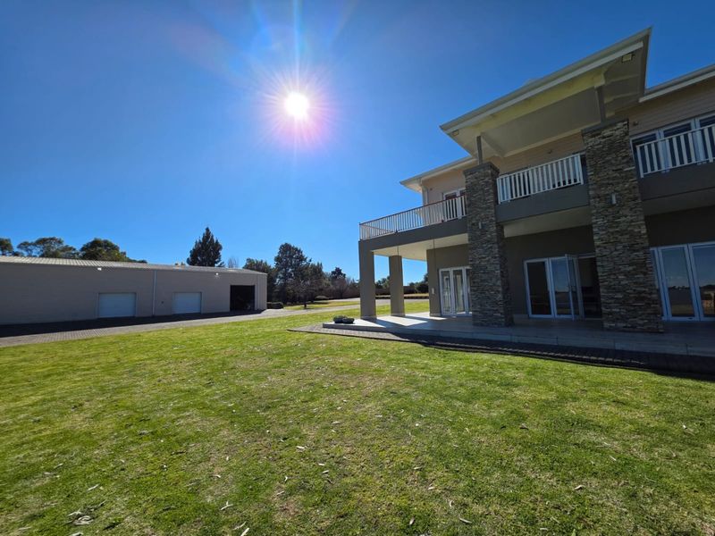 EXCLUSIVE PROPERTY AT THE VAAL DAM - Photo 2