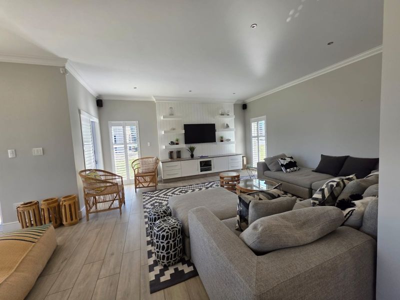 EXCLUSIVE PROPERTY AT THE VAAL DAM - Photo 7