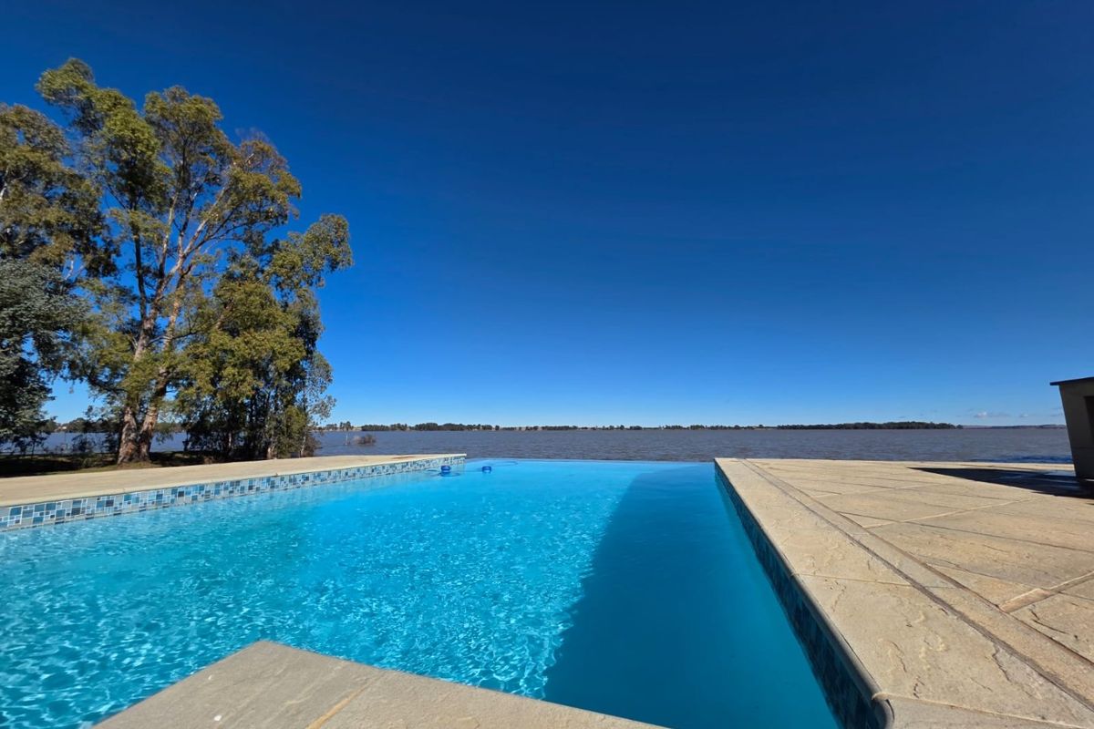 EXCLUSIVE PROPERTY AT THE VAAL DAM - Photo 3