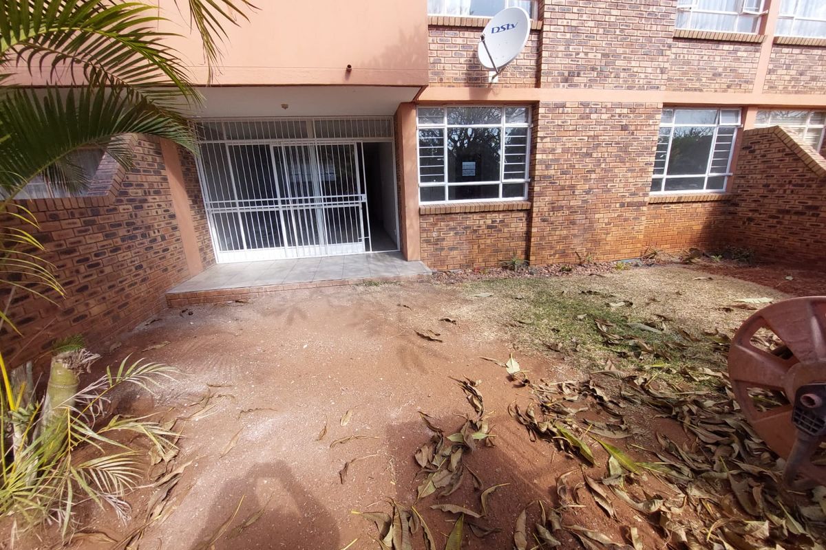 3 Bedroom apartment on ground floor Sinoville - Photo 2