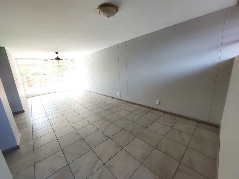 3 Bedroom apartment on ground floor Sinoville - Photo 7