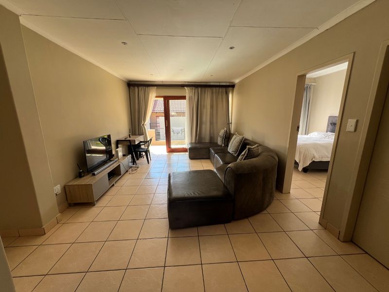 Townhouse available - one of Polokwane’s most established and secure residential estates - Photo 9