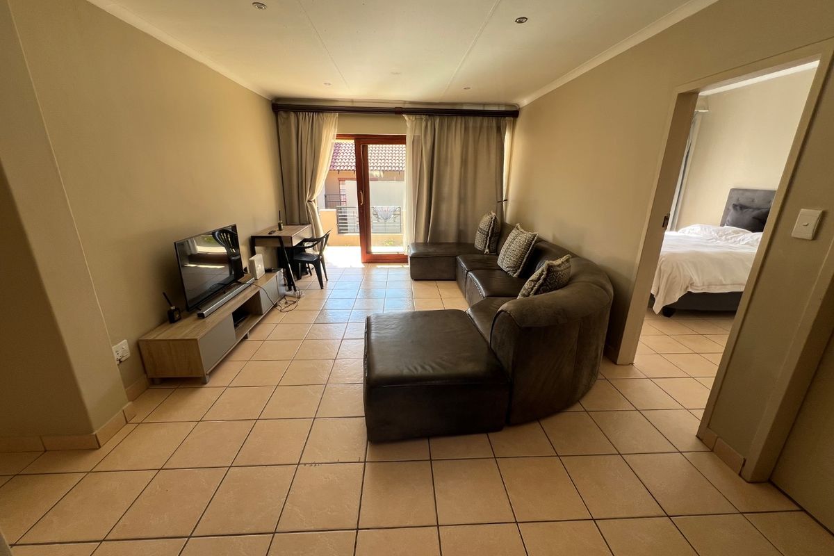 Townhouse available - one of Polokwane’s most established and secure residential estates - Photo 2