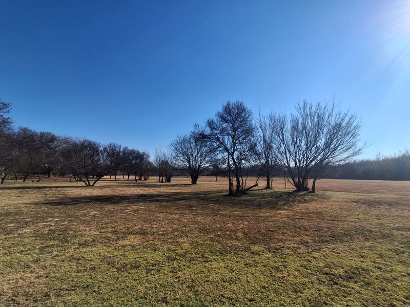 244m2 Corner stand in elite River Estate, Risivile, Vereeniging - Photo 10