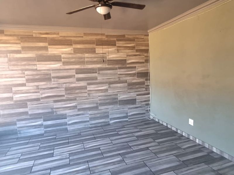 Beatifully Redone 2-Bedroom Apartment in Brakpan Central - Photo 10