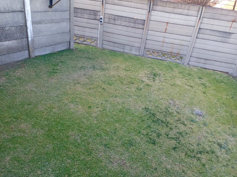 Neat and Cozy 1 Bedroom Flat - Photo 10