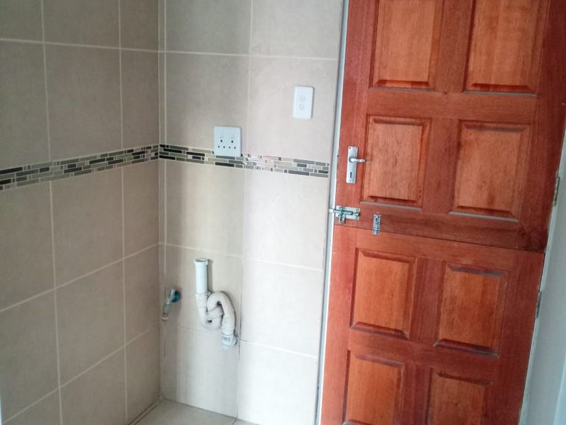 Neat and Cozy 1 Bedroom Flat - Photo 7