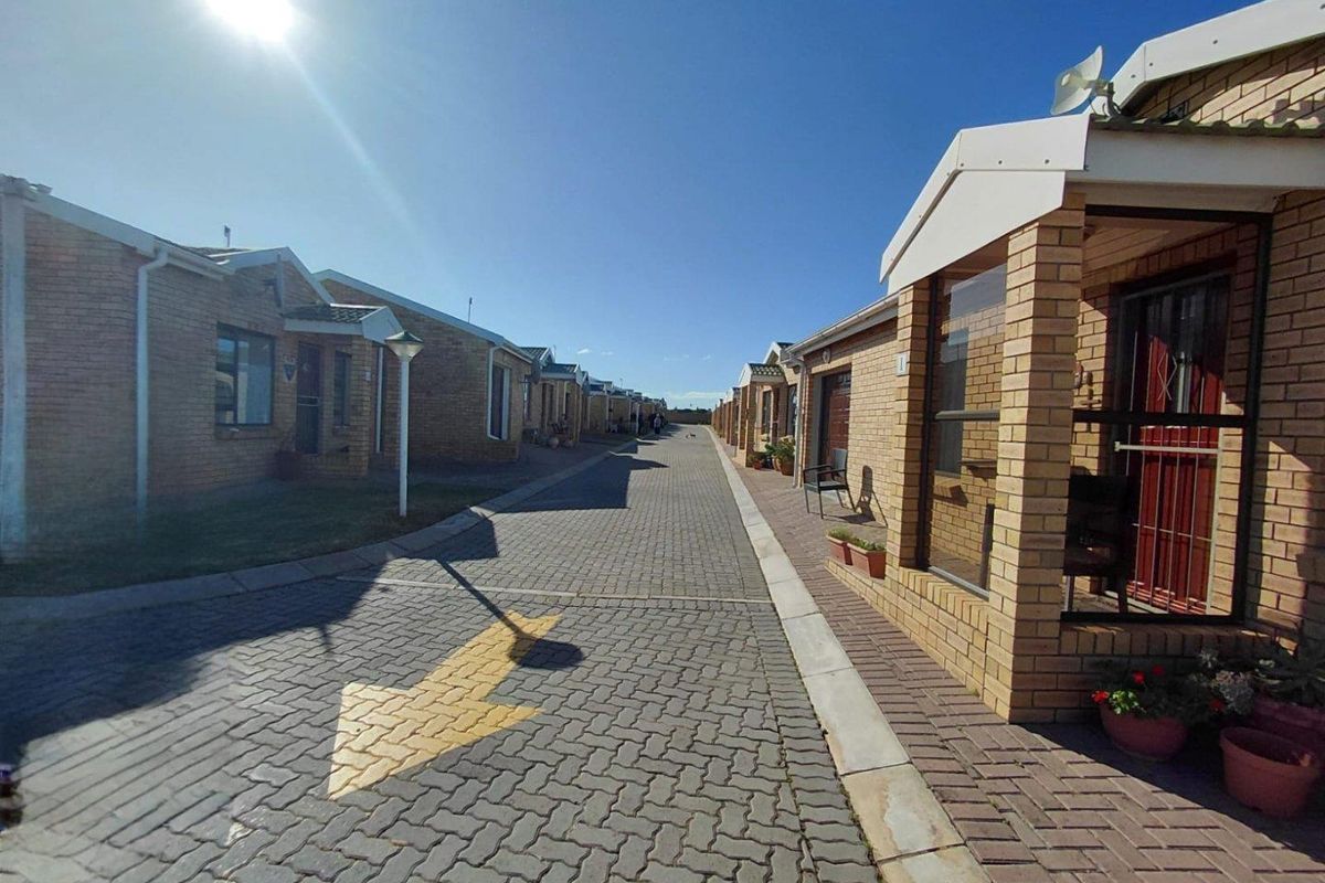 2 BEDROOM RETIREMENT UNITS (LIFE RIGHTS) - Photo 5