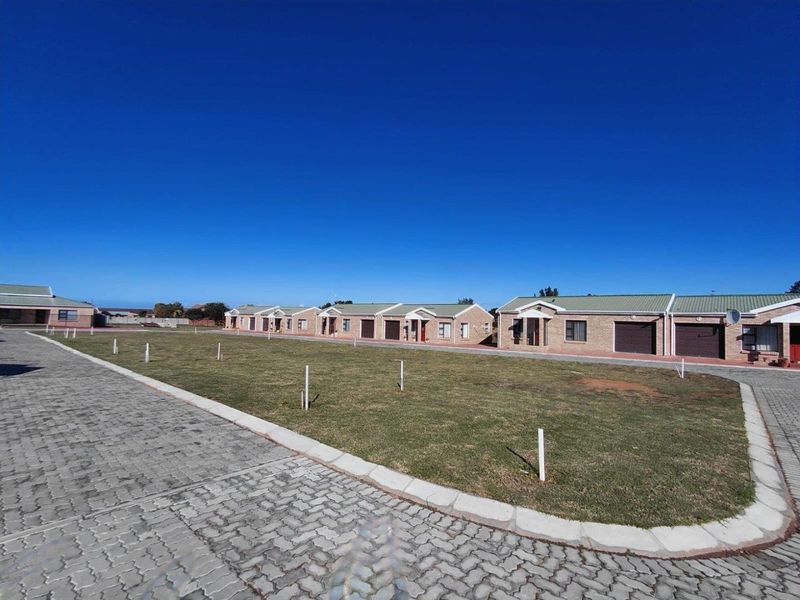 2 BEDROOM RETIREMENT UNITS (LIFE RIGHTS) - Photo 3