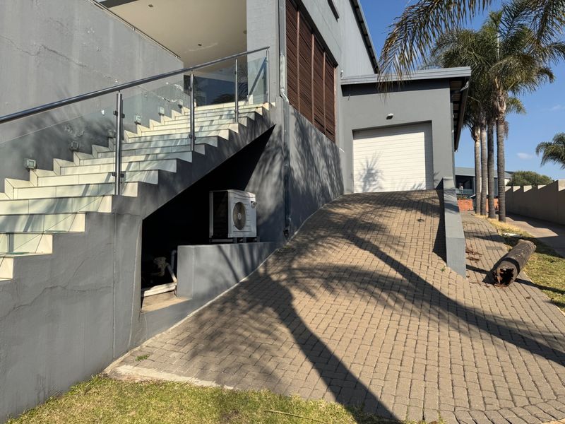 5 bedroom masterpiece for sale. - Photo 7