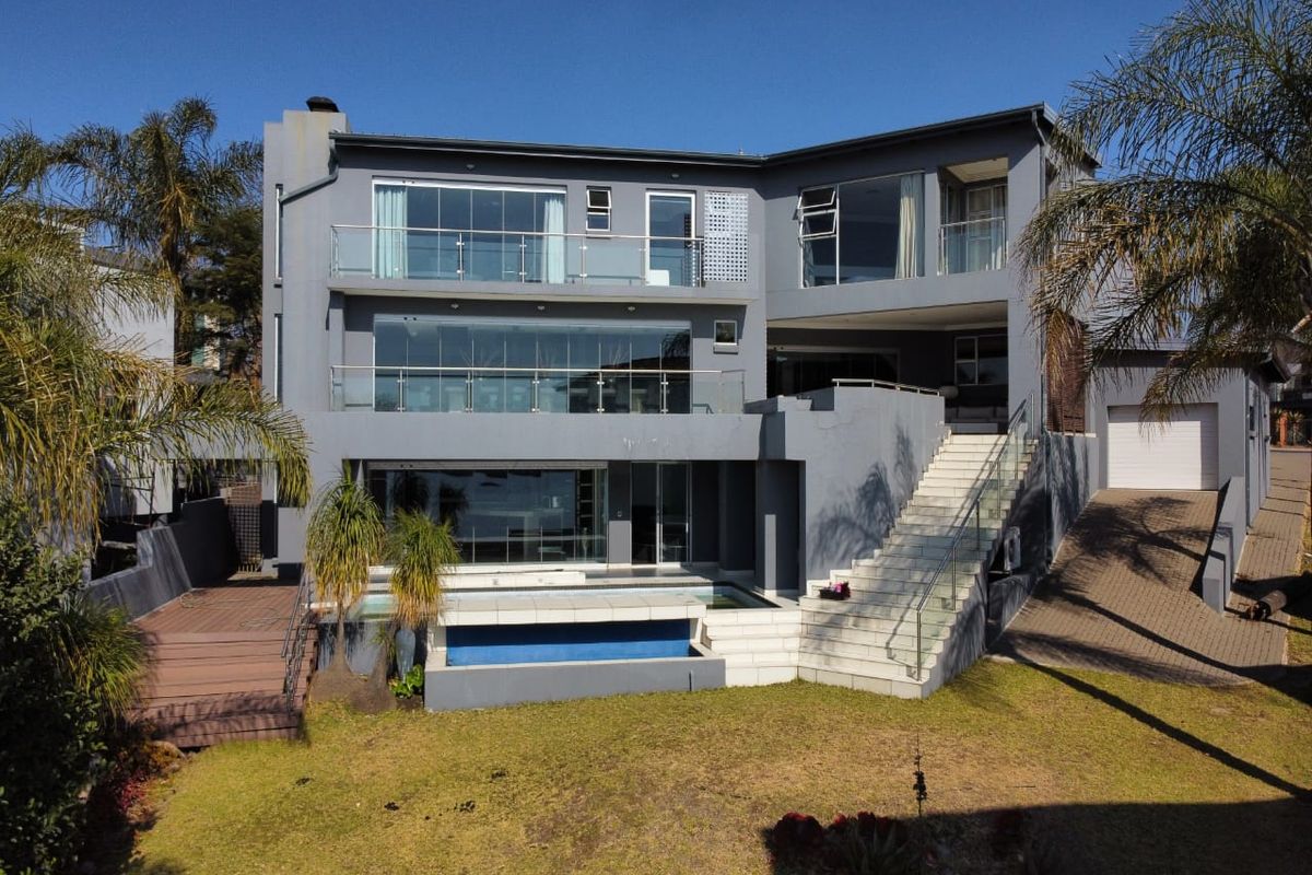 5 bedroom masterpiece for sale. - Photo 3