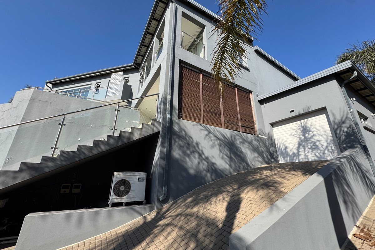 5 bedroom masterpiece for sale. - Photo 4