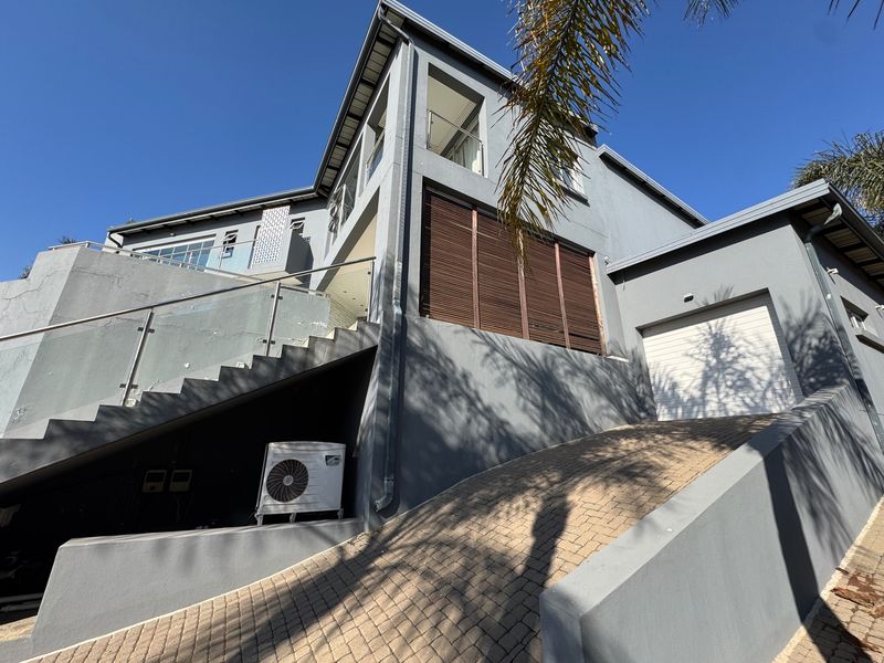 5 bedroom masterpiece for sale. - Photo 4