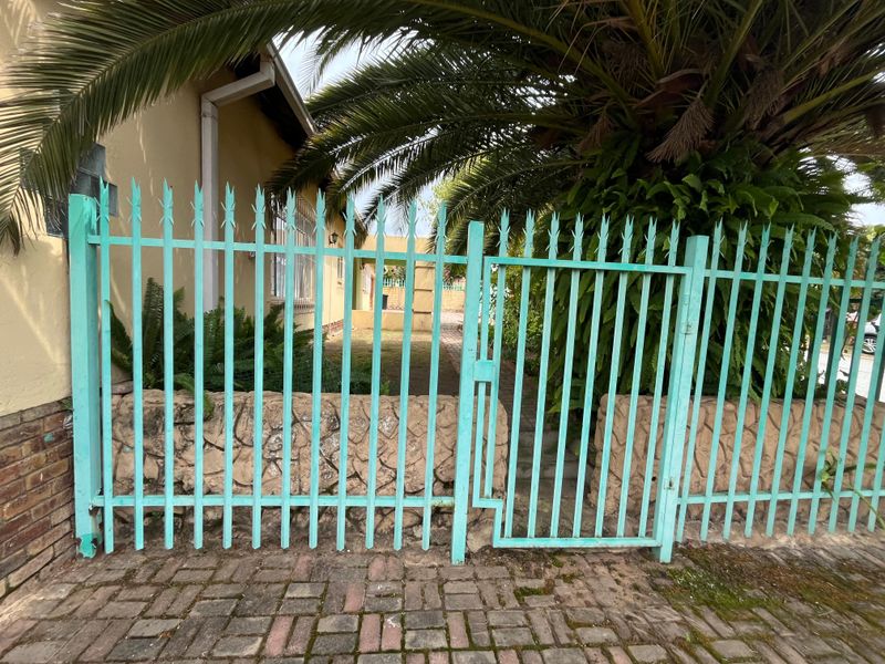 calling all the investors to came and see this property - Photo 6