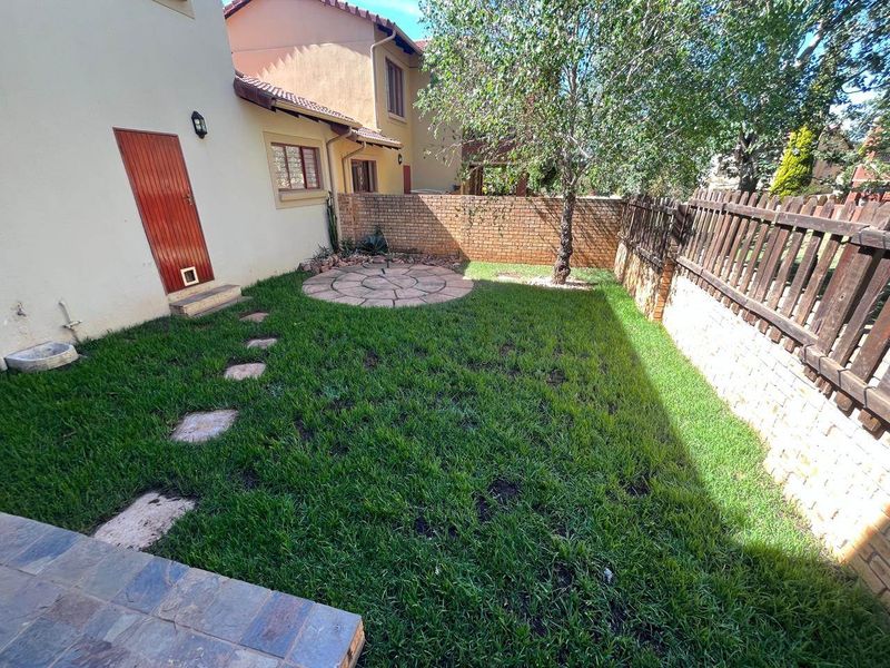 Cluster Rental Monthly In Roodepoort - Photo 4