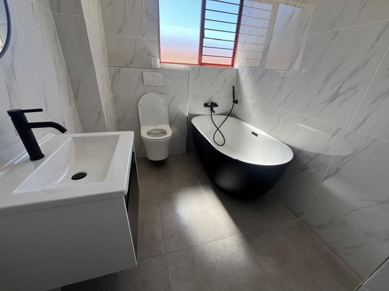 Cluster Rental Monthly In Roodepoort - Photo 8