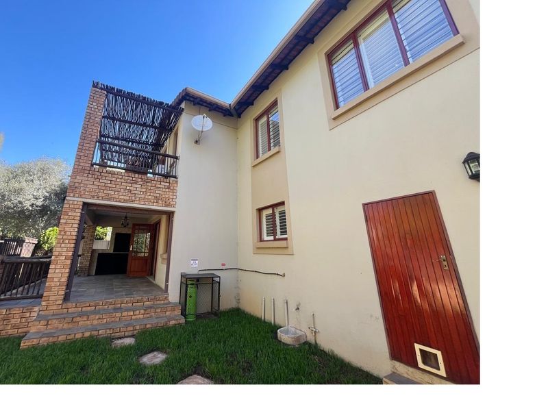 Cluster Rental Monthly In Roodepoort - Photo 2