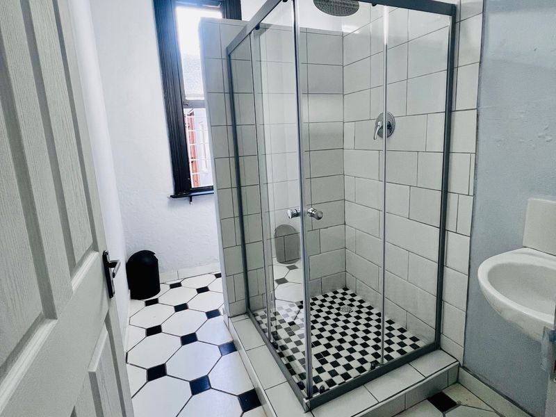 Apartment Rental Monthly In Durban - Photo 6