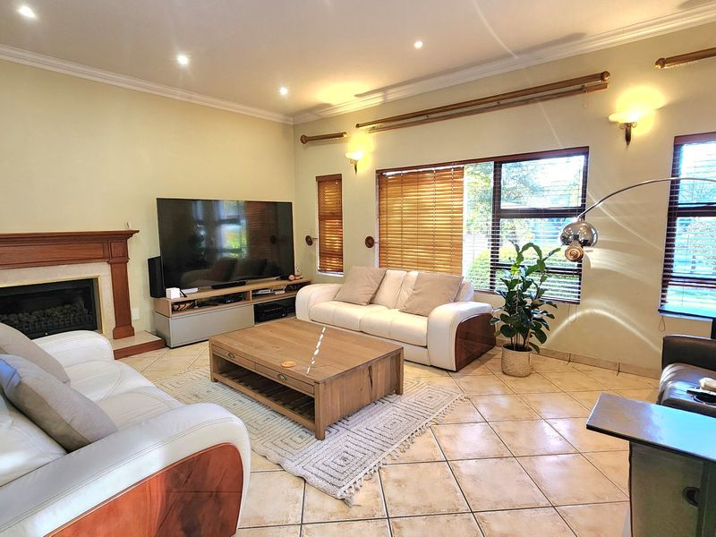 House For Sale In Centurion - Photo 10