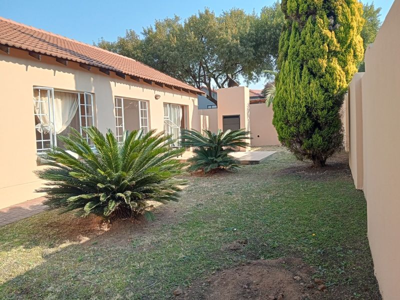 Townhouse For Sale In Centurion - Photo 8