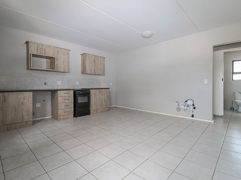 Apartment Rental Monthly In Brakpan - Photo 4