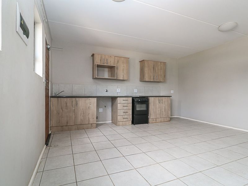Apartment Rental Monthly In Brakpan - Photo 3