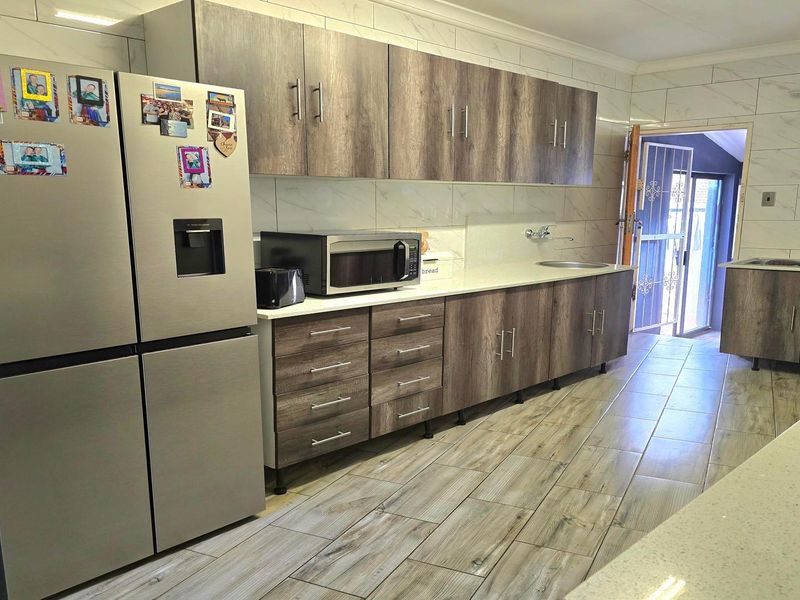 House For Sale In Middelburg - Photo 7