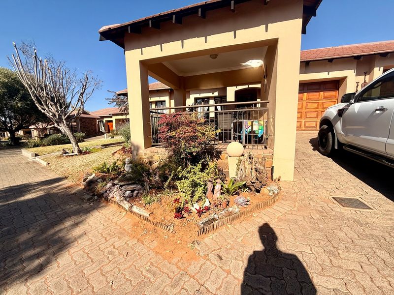 Townhouse For Sale In Bloemfontein - Photo 6
